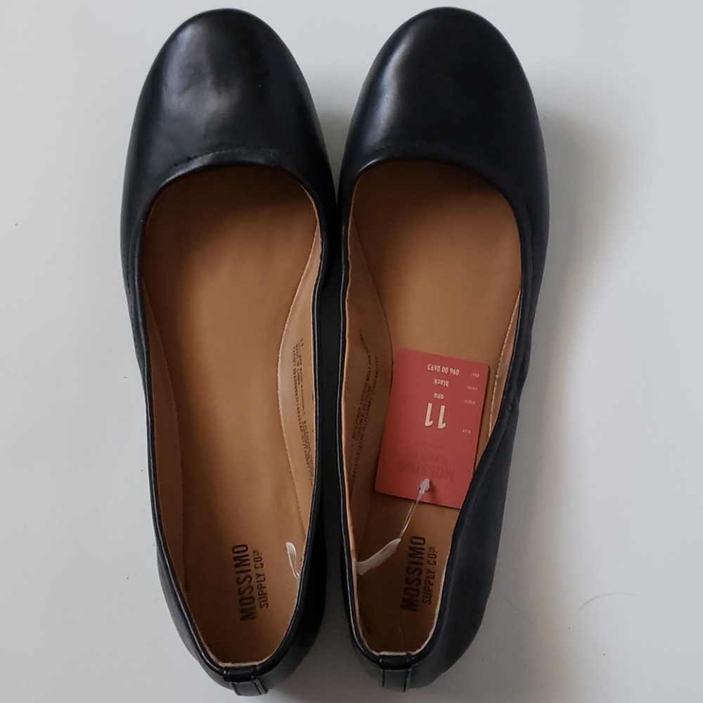 Ballet flats